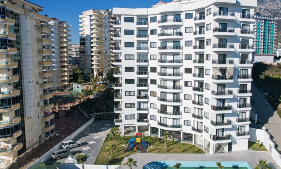 Gemeubileerd 2-kamerappartement te koop in Mahmutlar Alanya 1